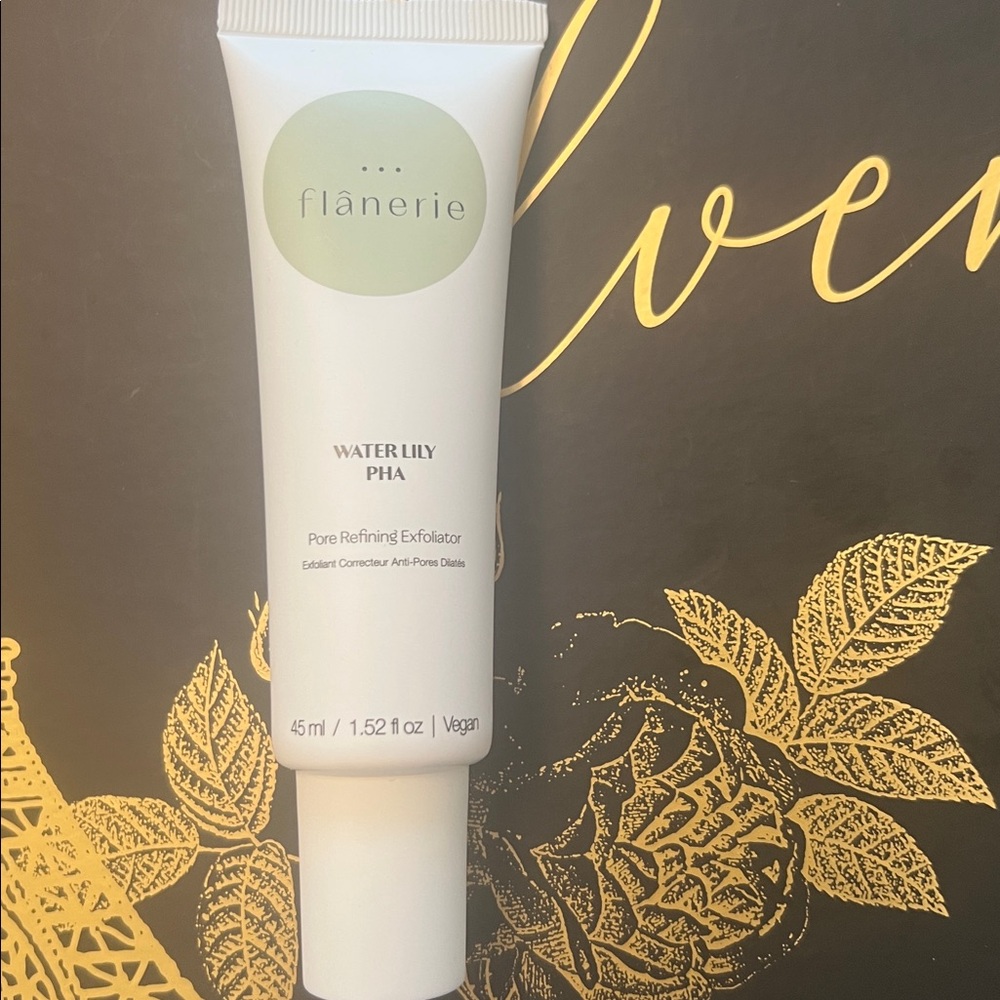 Flânerie Water Lily PHA Exfoliator